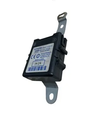 Toyota Prius (XW20) Door control unit/module 8999147010 48411010230 3833AASAT2