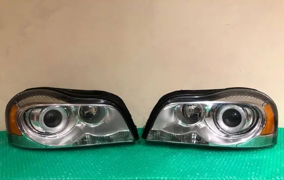 Volvo XC90 Headlights/headlamps set 31290892 31290893 89904677