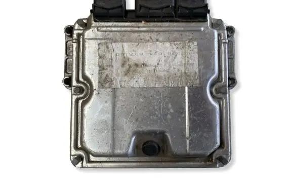 Peugeot 308 SW Engine control unit/module 9646850580