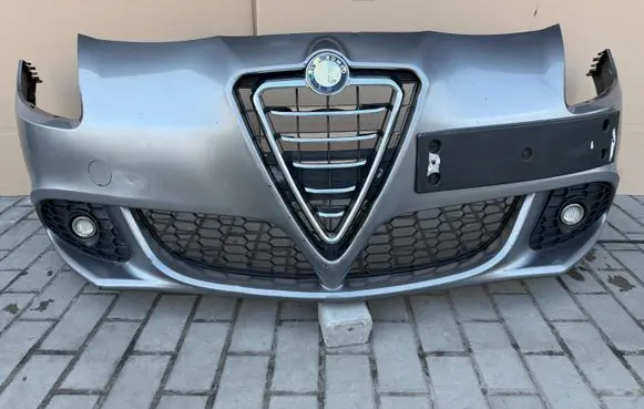 Alfa Romeo Giulietta Front bumper 156085887