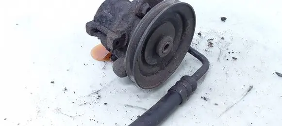 Opel Astra F Power steering pump