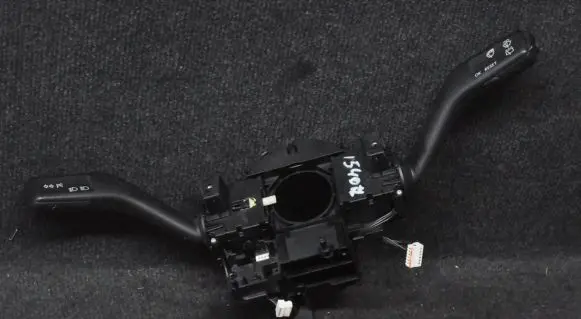 Volkswagen PASSAT B6 Indicator stalk