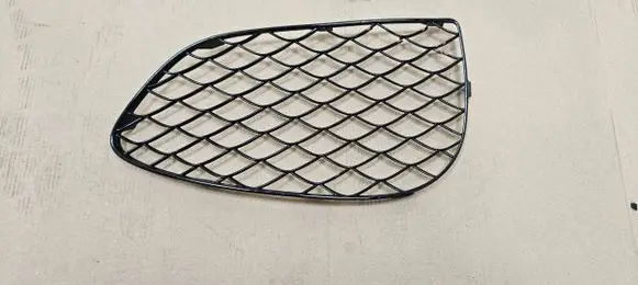 Mercedes-Benz AMG GT R190 C190 Front bumper lower grill A1908850122