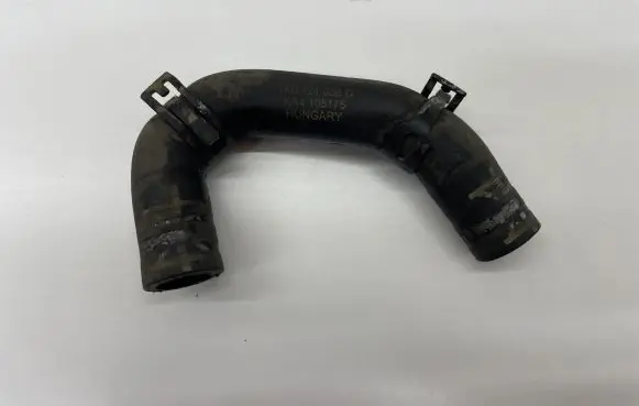 Volkswagen PASSAT B6 Engine coolant pipe/hose 1K0121058D