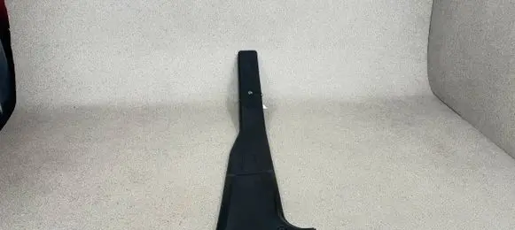 BMW 3 E30 (B) pillar trim (bottom) 51431933732 51431916682