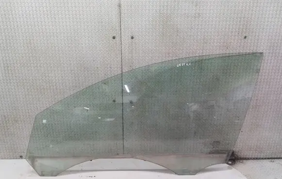 Volvo V50 Front door window glass four-door
