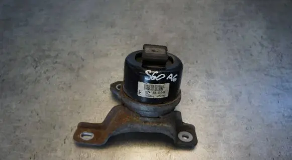 Volvo S60 Engine mount bracket 8G9N-6F012-BB 8G9N6F012BB