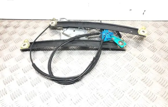 Front window lifting mechanism without motor