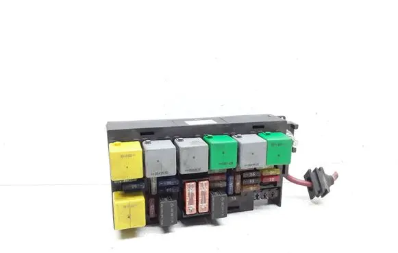 Mercedes-Benz ML W164 Fuse module A1645400672