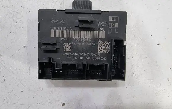 Audi A3 S3 8V Door control unit/module 5Q0959593A 5Q0959593