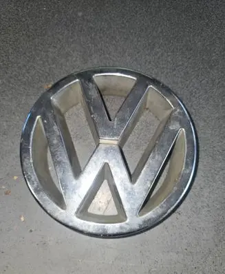 Volkswagen II LT Manufacturer badge logo/emblem 281853601C