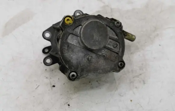 Mercedes-Benz ML W164 Vacuum pump A6422300165