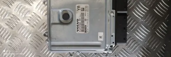 Volvo XC90 Engine control unit/module 31272462