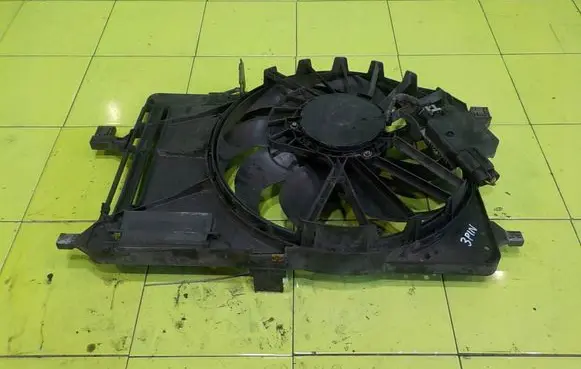 Ford Focus Fan set CV618C607VA