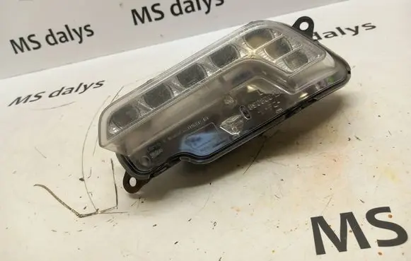 Mercedes-Benz E W212 Front fog light A2128200756 2128200756
