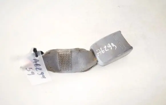 Hyundai Sonata Middle seatbelt buckle (rear) 2hj1773182