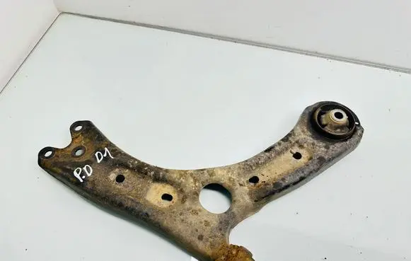 KIA Optima Front lower control arm/wishbone