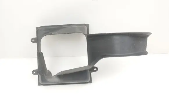 Maserati Ghibli Intercooler air guide/duct channel 670004140 C799 10147603