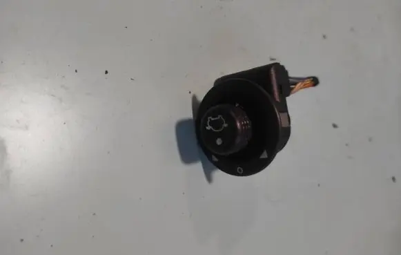Ford Fiesta Wing mirror switch 93BG17B676BB