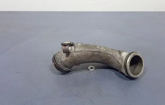 BMW 6 F12 F13 Air intake hose/pipe 8508097