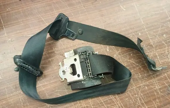 Renault Kangoo II Rear seatbelt 8200448888