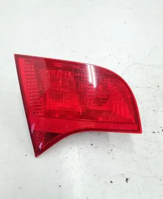 Audi A4 S4 B7 8E 8H Tailgate rear/tail lights 8E9945093