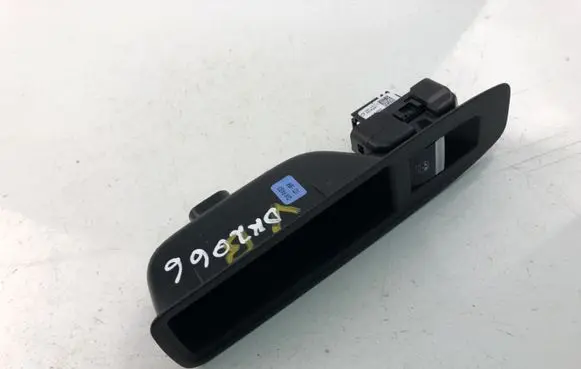 Renault Captur Electric window control switch 254114723R
