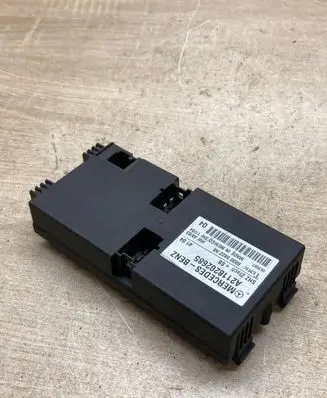 Mercedes-Benz E W211 Seat control module A2118202685 00005822A8
