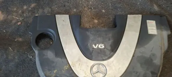 Mercedes-Benz E W211 Engine cover (trim) A2720100367
