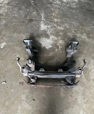 BMW X3 E83 Front subframe