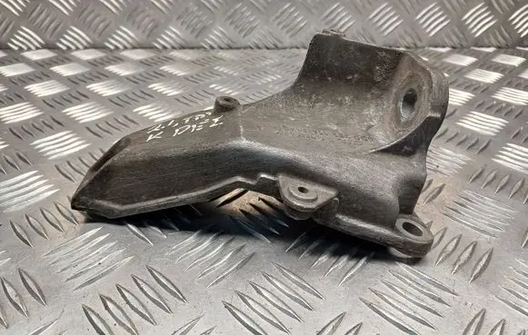 Audi A6 S6 C5 4B Gearbox mounting bracket 8D0399114T