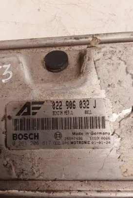 Volkswagen Sharan Engine control unit/module 022906032J 26SA7496 0261206817