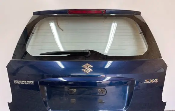 Suzuki SX4 Tailgate/trunk/boot lid