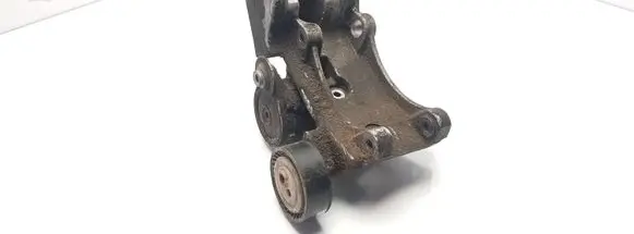 Peugeot 607 Generator/alternator bracket 9634817980A