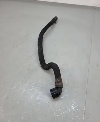 Coolant pipe/hose