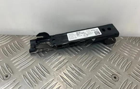 Audi A6 S6 C8 4K Seat belt adjustment motor 4M0857819A