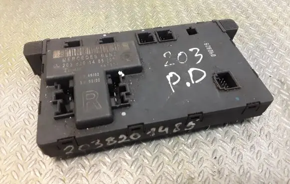 Mercedes-Benz C W203 Door control unit/module 2038201485 A2038201485