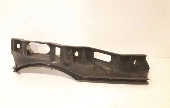 Volkswagen PASSAT B6 Front bumper mounting bracket 3C0807889