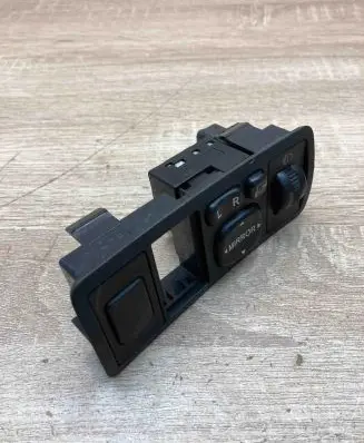 Toyota Avensis T250 Wing mirror switch 183575 37166