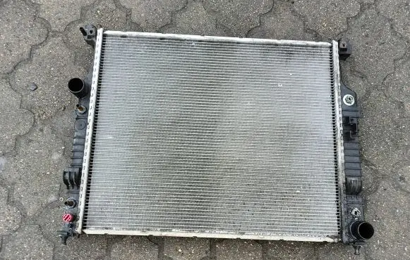 Mercedes-Benz R W251 Coolant radiator