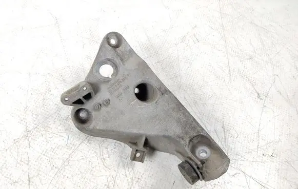 BMW X5 F15 Engine mounting bracket 6876283