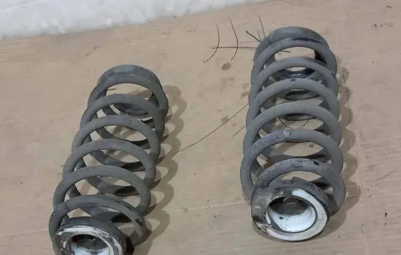 Peugeot 308 SW Rear coil spring