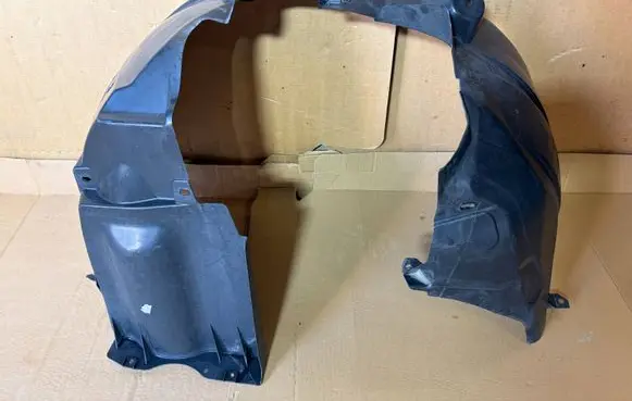 Opel Corsa E Front arch trim 39026894