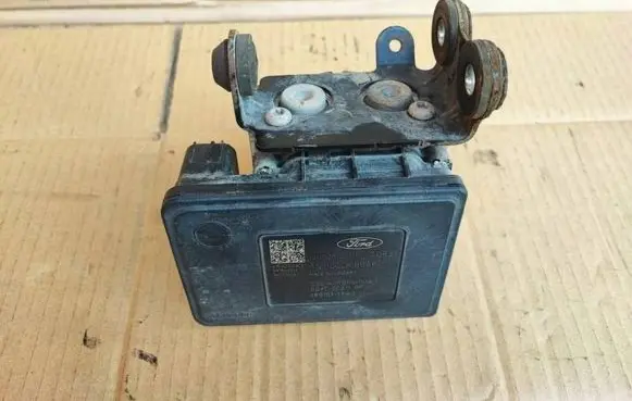 Ford Mondeo MK V ABS Pump EG9C-2C405-EG