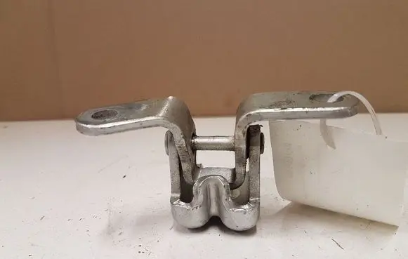 Opel Astra J Front door upper hinge