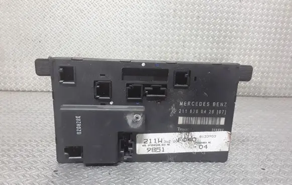 Mercedes-Benz E W211 Door control unit/module 2118200426
