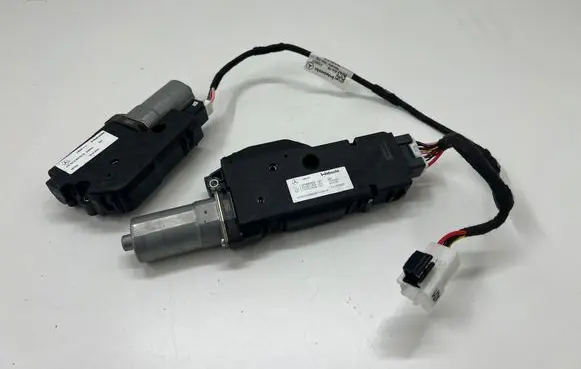 Mercedes-Benz EQB Sunroof motor/actuator A2479062303 A2139067003