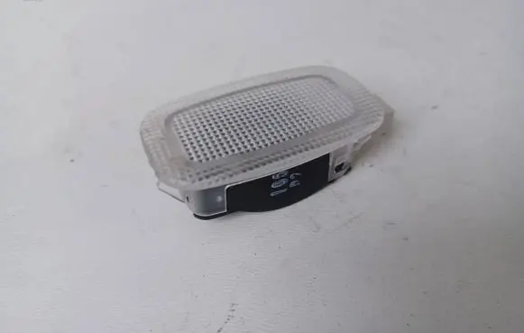 Mercedes-Benz C W205 Headlining lighting console trim A0028202101