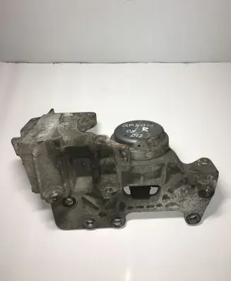 Nissan Qashqai Engine mount bracket 11220JD700 11220JG71A