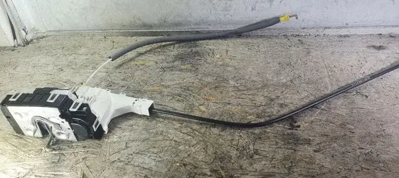 Mercedes-Benz Sprinter W906 Front door lock A9067201835